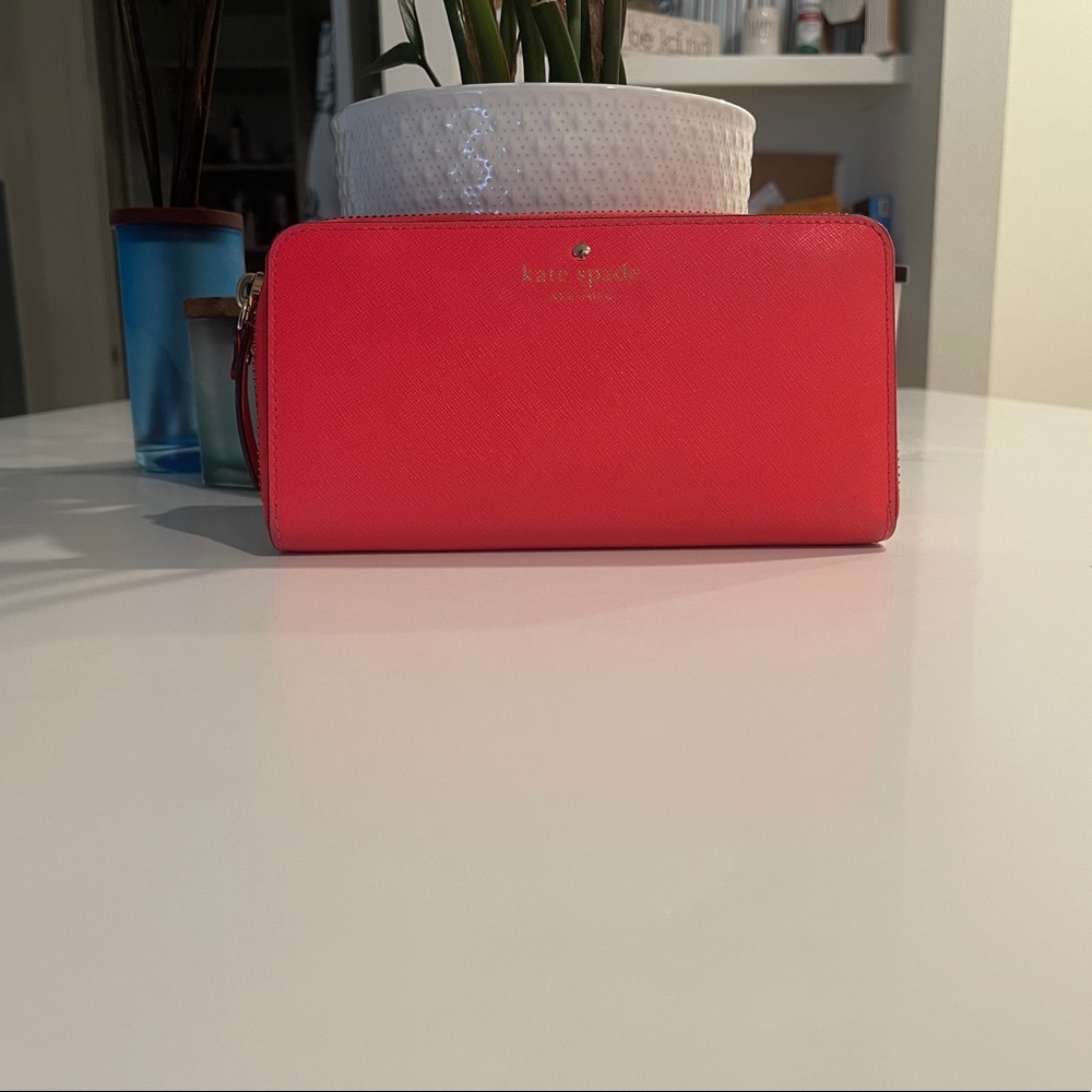 Kate Spade Wallet ♠️